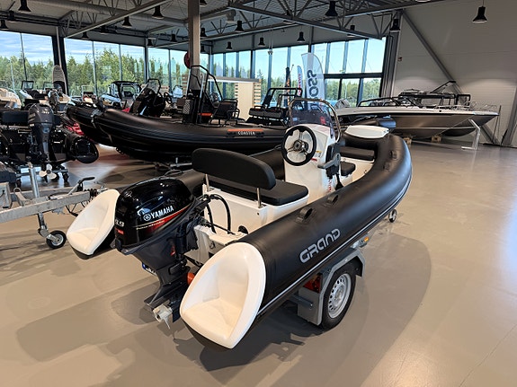 Som ny Grand 370 Silver Line Deluxe m/Yamaha F9,9 - Oppjustert til 20HK - 2 of 11