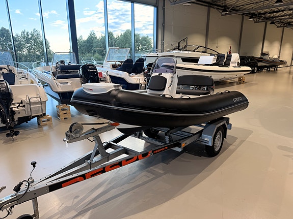 Som ny Grand 370 Silver Line Deluxe m/Yamaha F9,9 - Oppjustert til 20HK - 6 of 11