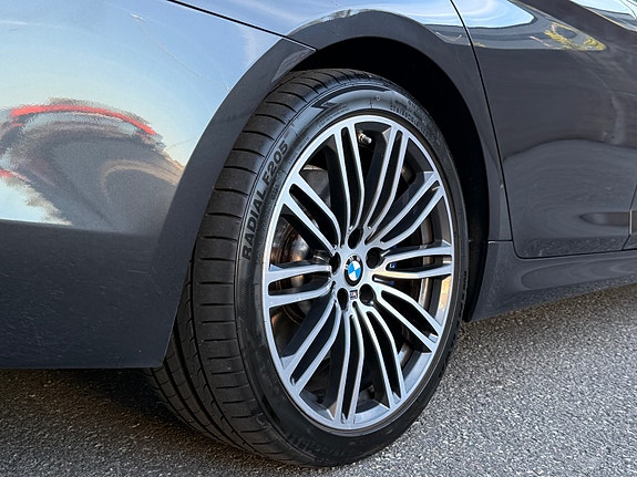 BMW 530e 12 of 30