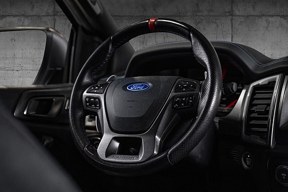 Ford Ranger Raptor 21 of 30