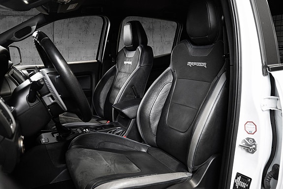 Ford Ranger Raptor 15 of 30