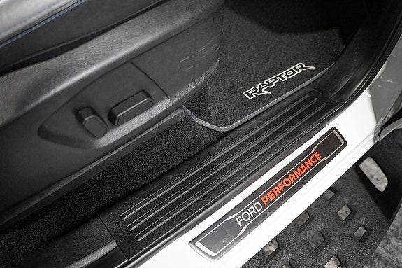 Ford Ranger Raptor 26 of 30