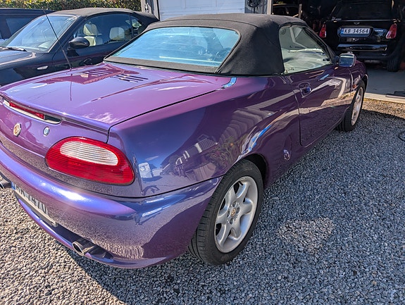 MG F 5 of 8