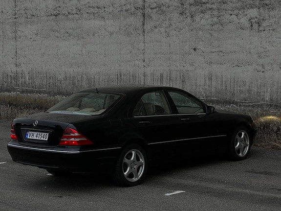 Mercedes-Benz S320 11 of 22