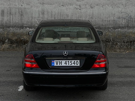 Mercedes-Benz S320 7 of 22