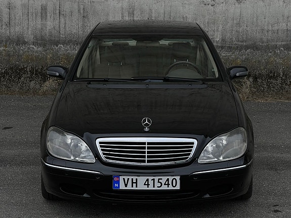 Mercedes-Benz S320 12 of 22