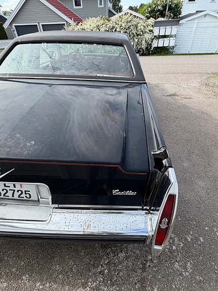 Cadillac Deville 10 of 27