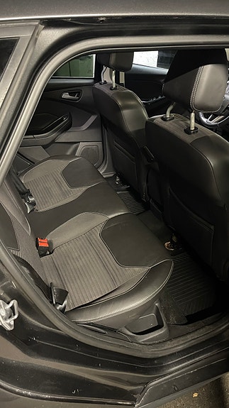 Ford Focus 12 of 30