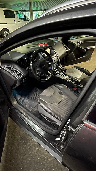 Ford Focus 17 of 30