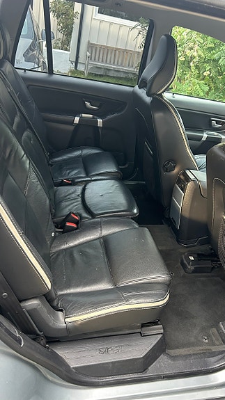 Volvo XC90 17 of 21