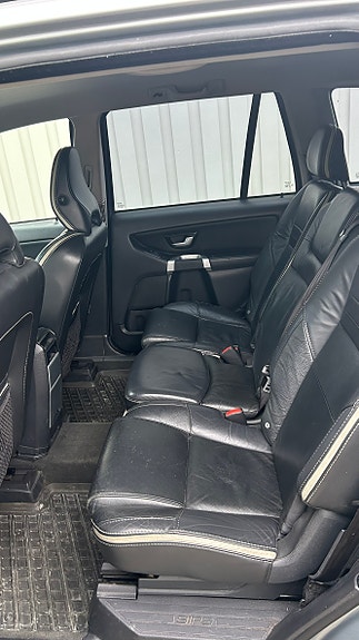Volvo XC90 9 of 21