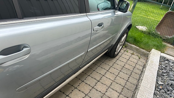Volvo XC90 4 of 21