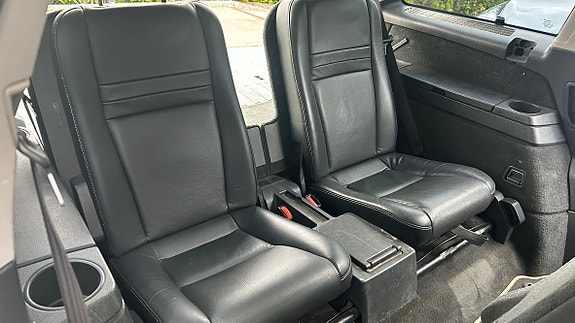 Volvo XC90 10 of 21