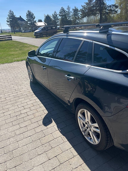 Volvo V60 4 of 12