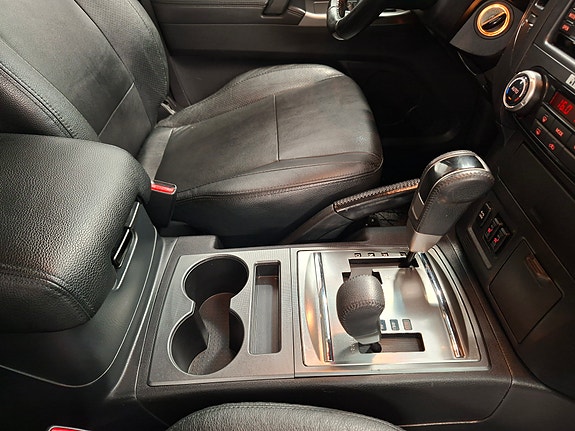 Mitsubishi Pajero 24 of 30