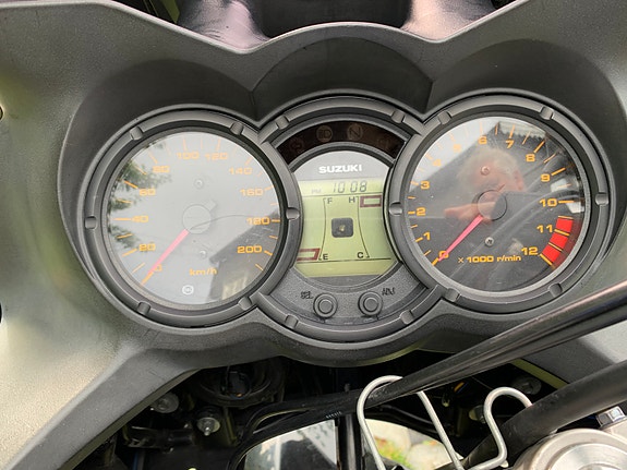 Suzuki DL 650 V-Strom 11 of 12