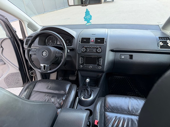 Volkswagen Touran 20 of 29