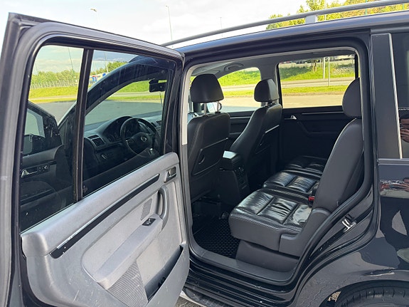 Volkswagen Touran 15 of 29