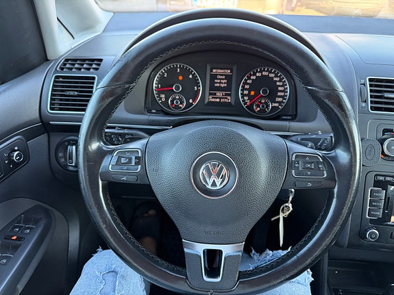 Volkswagen Touran 25 of 29