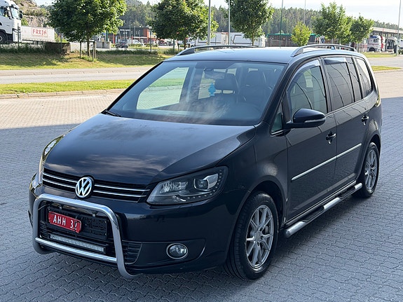 Volkswagen Touran 4 of 29
