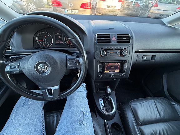 Volkswagen Touran 29 of 29