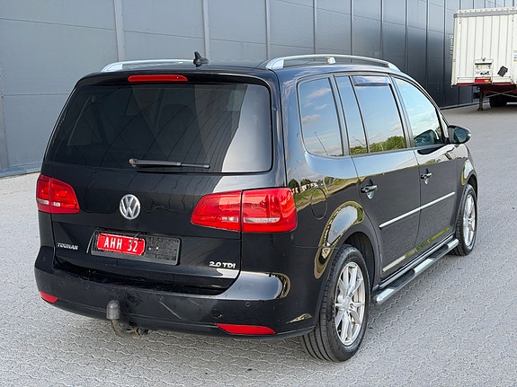 Volkswagen Touran 9 of 29