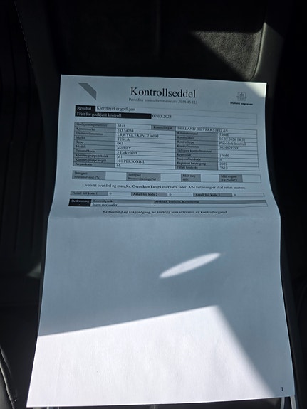 Tesla Model Y 15 of 16