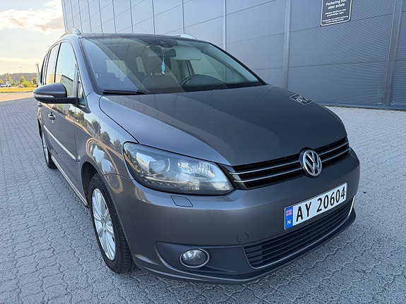 Volkswagen Touran 3 of 30