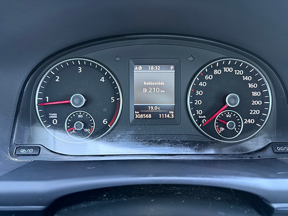 Volkswagen Touran 26 of 30