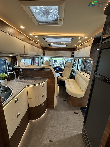 Carthago c-line I 5.9 XL LE (MB) | Uten senkeseng | Mercedes | Alde 14 of 24