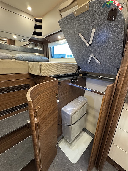 Carthago c-line I 5.9 XL LE (MB) | Uten senkeseng | Mercedes | Alde 19 of 24