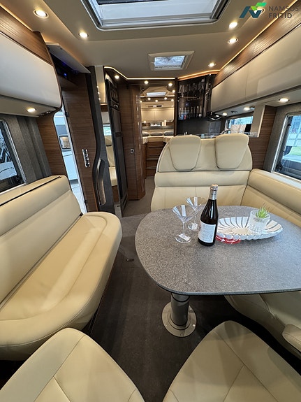 Carthago c-line I 5.9 XL LE (MB) | Uten senkeseng | Mercedes | Alde 9 of 24