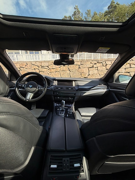 BMW 528i 17 of 30