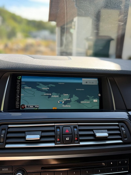 BMW 528i 30 of 30