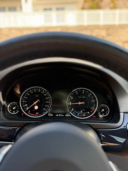 BMW 528i 21 of 30