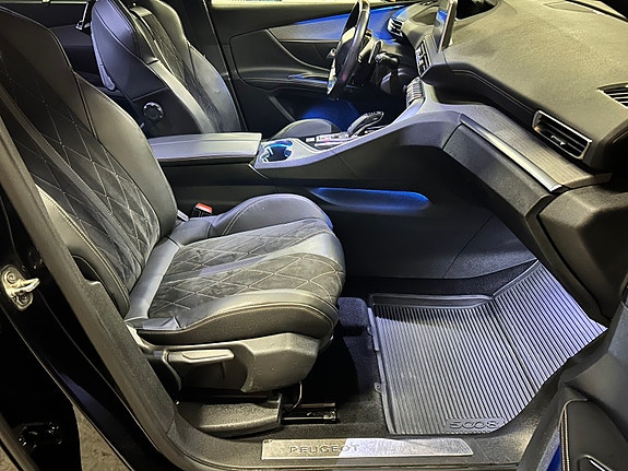 Peugeot 5008 18 of 30