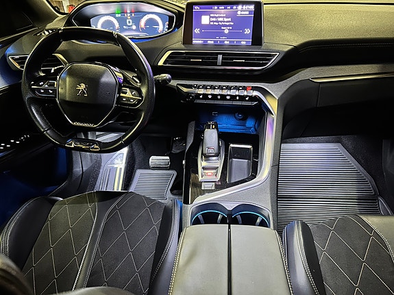 Peugeot 5008 23 of 30