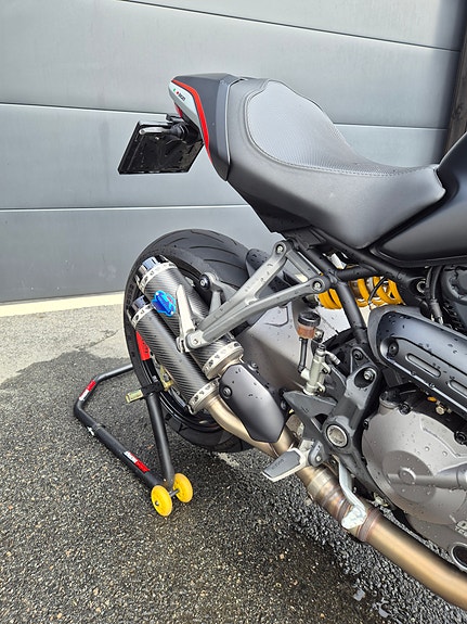 Ducati Monster 821 4 of 10