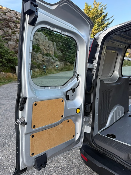 Ford Transit Connect 17 of 30