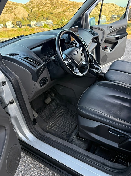 Ford Transit Connect 23 of 30