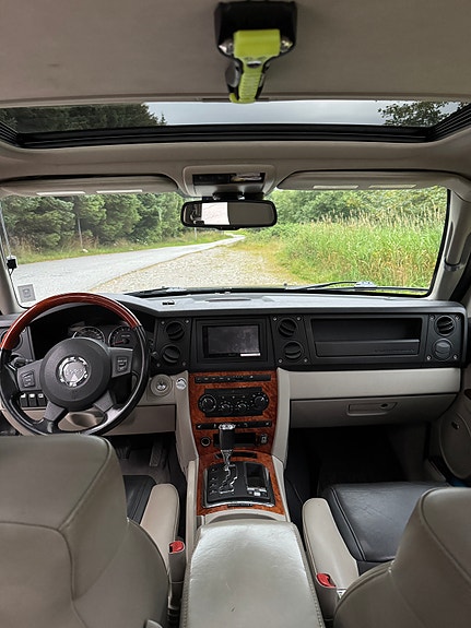 Jeep Commander 11 of 17