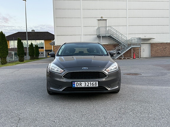 Ford Focus 8 of 13