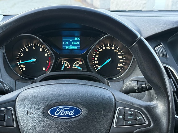 Ford Focus 10 of 13