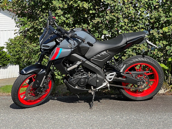 Yamaha MT-125 17 of 30