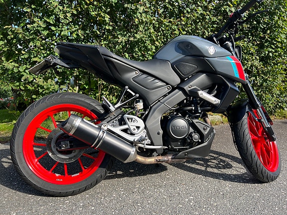 Yamaha MT-125 11 of 30