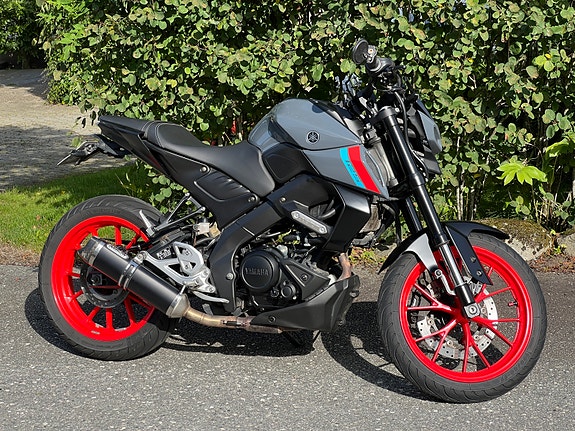 Yamaha MT-125 9 of 30
