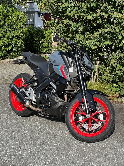 Yamaha MT-125 4 of 30