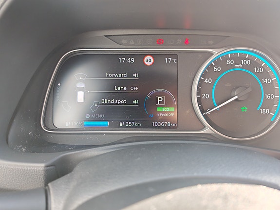 Nissan Leaf 14 of 30