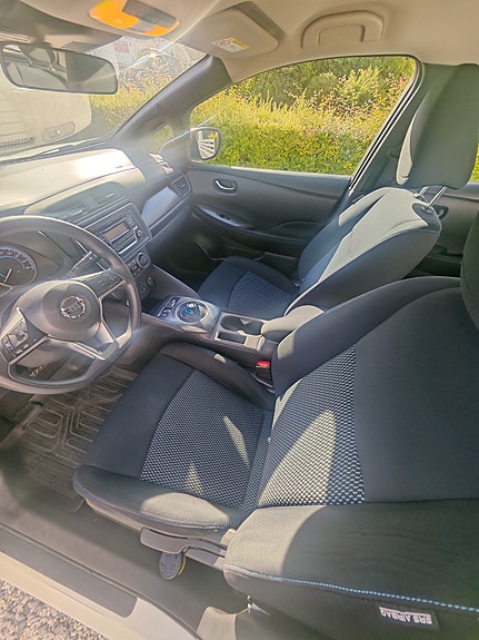 Nissan Leaf 19 of 30