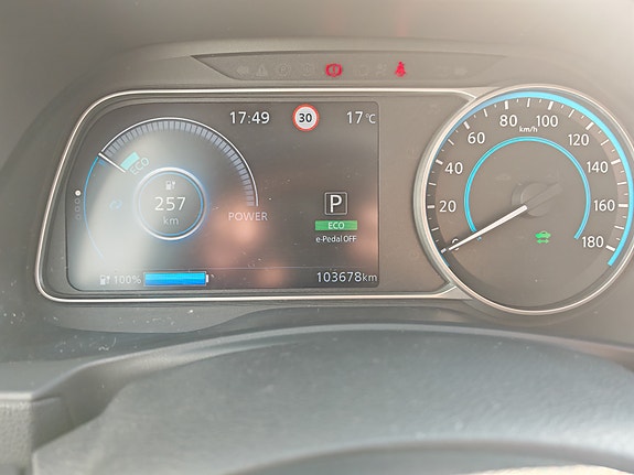 Nissan Leaf 15 of 30